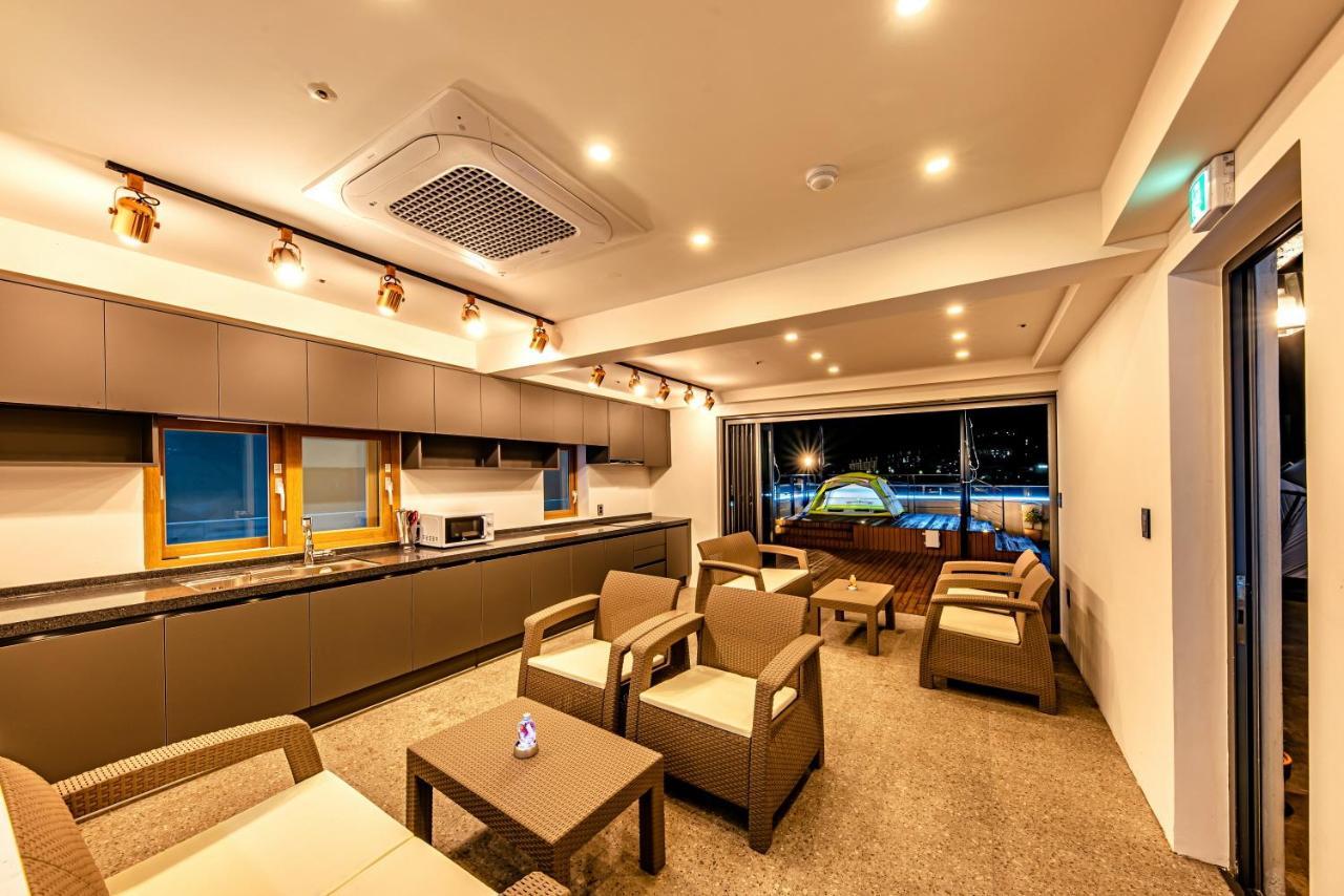 The Jade Hotel Jeju Buitenkant foto