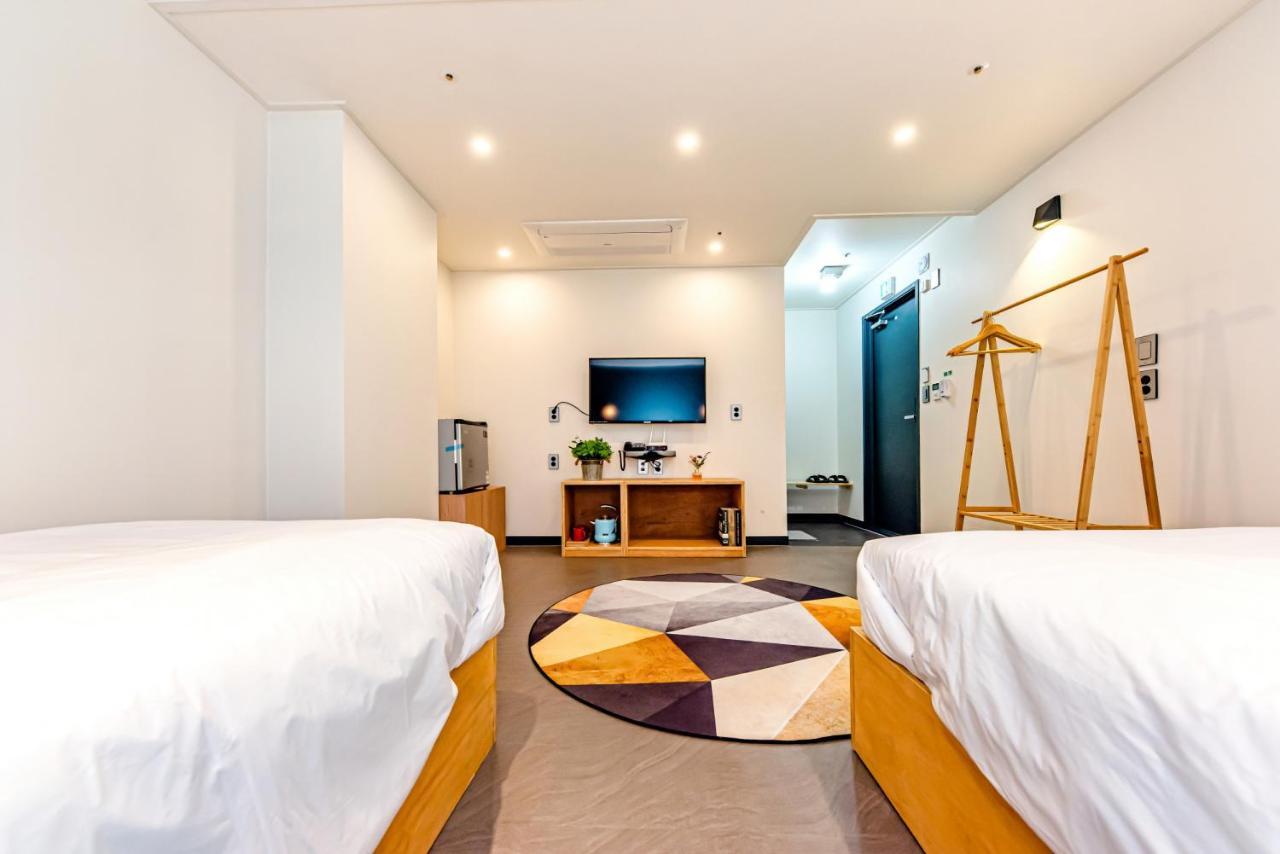 The Jade Hotel Jeju Buitenkant foto